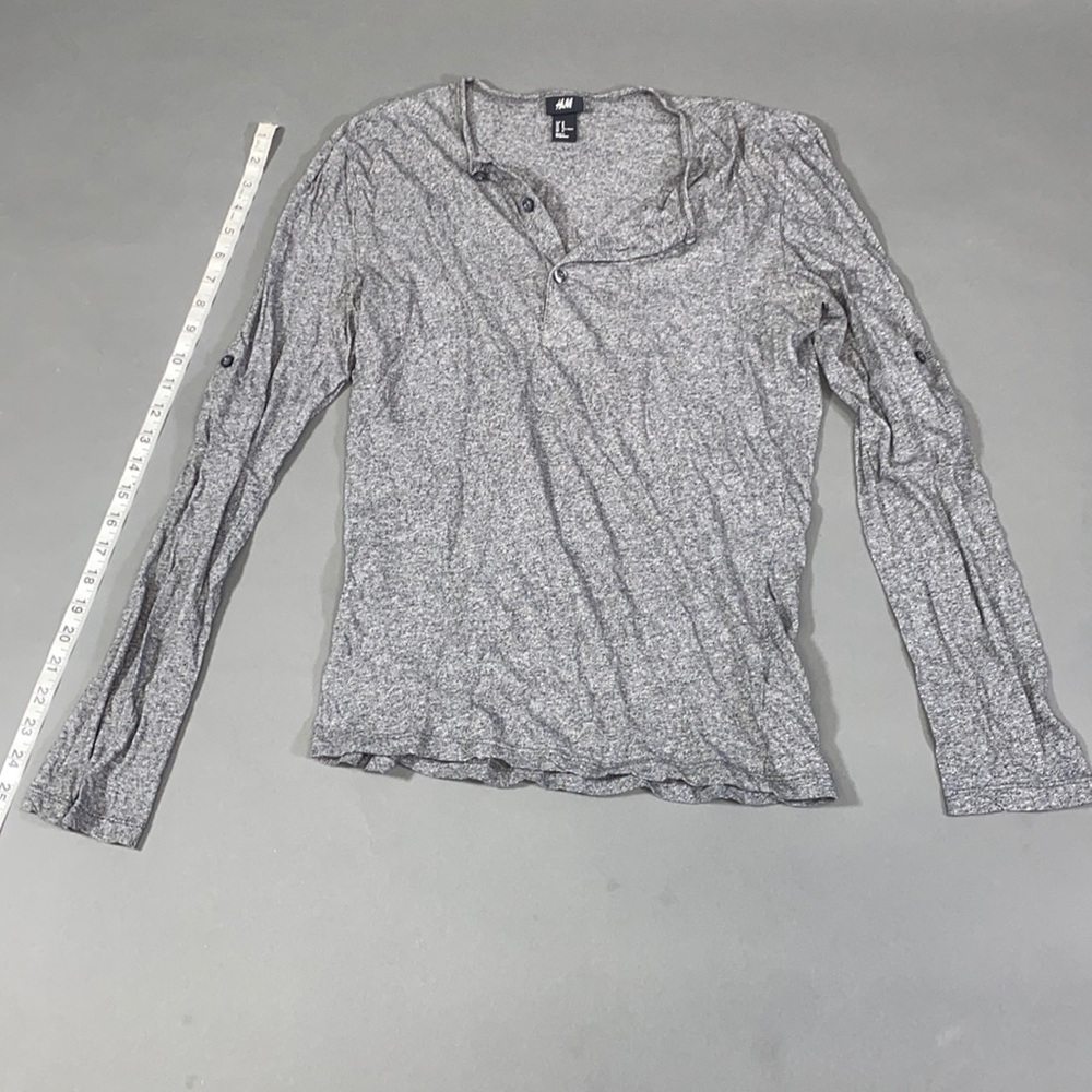 H&M button button up shirt